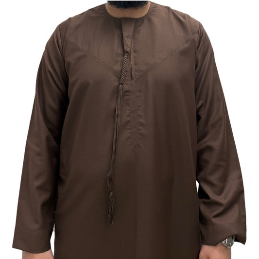 Brauner omaniischer Thobe